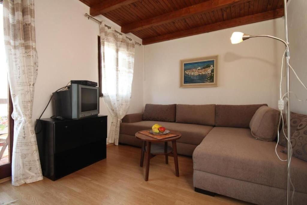 Apartment Iva Molunat Exterior foto